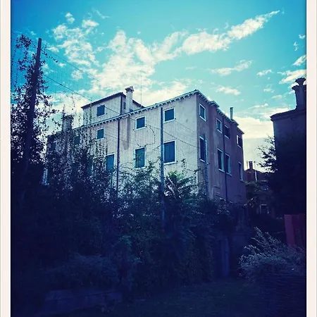 Hideaway Biennale *