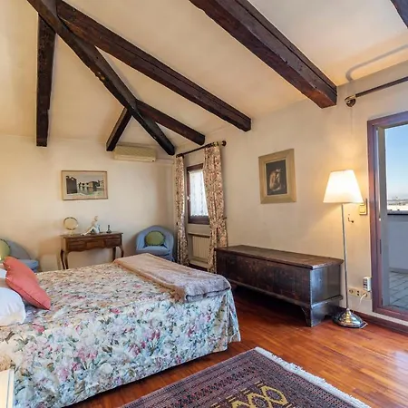 Palazzo Gradenigo By Wonderful Italy アパート