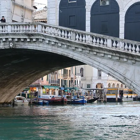 Casa Dei Cavalieri *