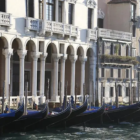 Casa Dei Cavalieri *