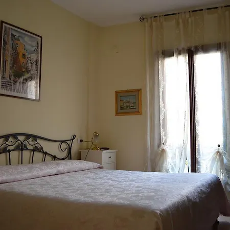 Salieri Hotel *