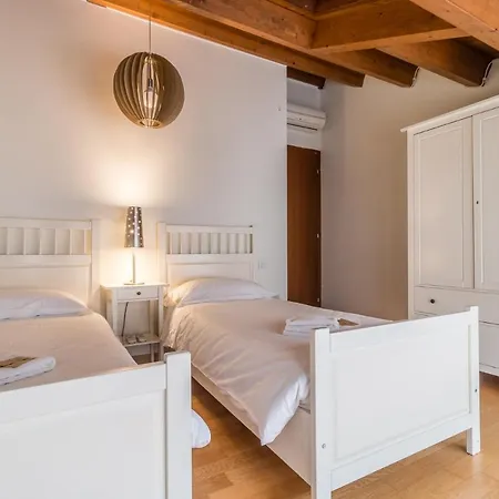 Madonna Dell'orto 3526 Appartement