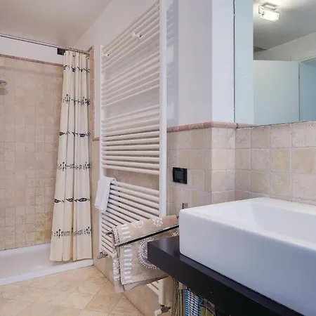 Apartament In -ve- With Wifi Wenecja