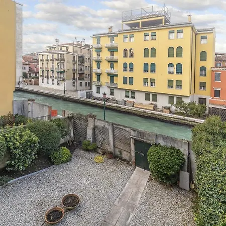 Tolentini Canal View & Terrace By Wonderful Italy Apartmán Benátky