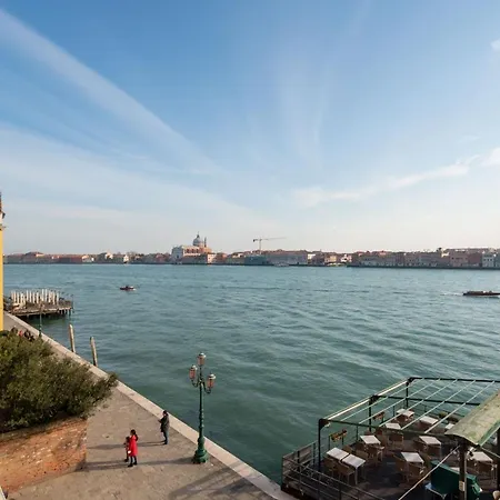 Ve.n.i.ce. Cera Tintoretto Venedig