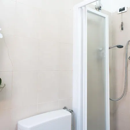 Backpackers House Guest house 2*