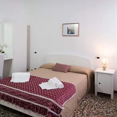Guest house Backpackers House