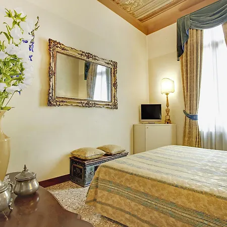 Palazzo Schiavoni Residenza D'epoca & Suite-apartments Penzion