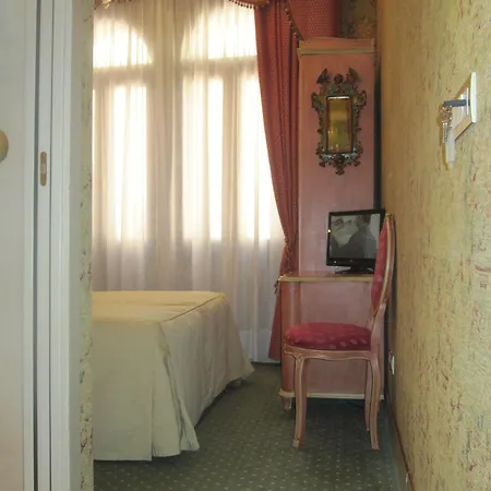 Ca' Del Brocchi 2* Venedig
