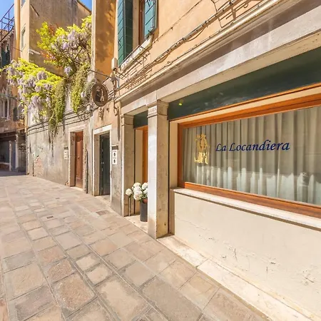 La Locandiera Bed & Breakfast 3*
