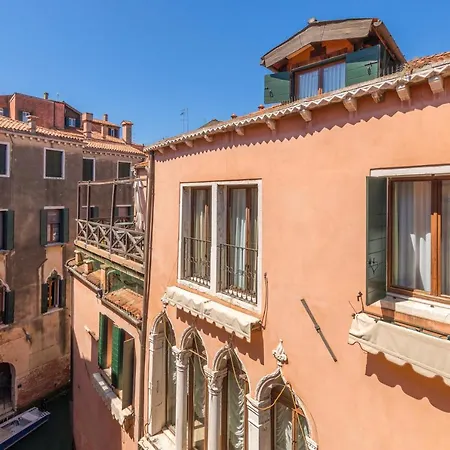 La Locandiera 3* Venice