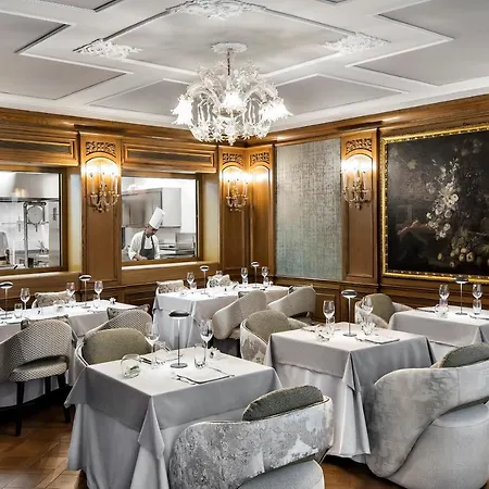 Baglioni Luna - The Leading Of The World