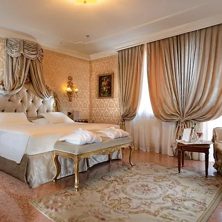Hotel Ai Reali - Small Luxury Of The World