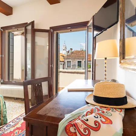 Penzion Palazzo Schiavoni Residenza D'epoca & Suite-apartments Benátky