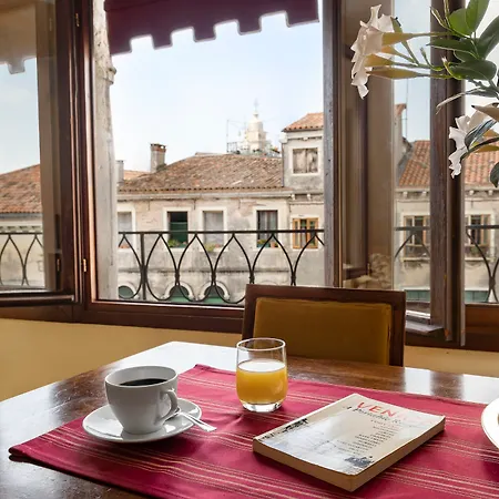 Palazzo Schiavoni Residenza D'epoca & Suite-apartments Penzion