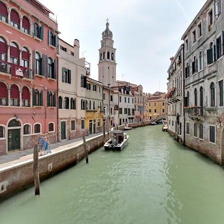 Palazzo Schiavoni Residenza D'epoca & Suite-apartments Benátky
