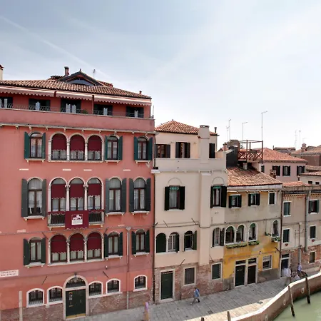 Palazzo Schiavoni Residenza D'epoca & Suite-apartments Penzion