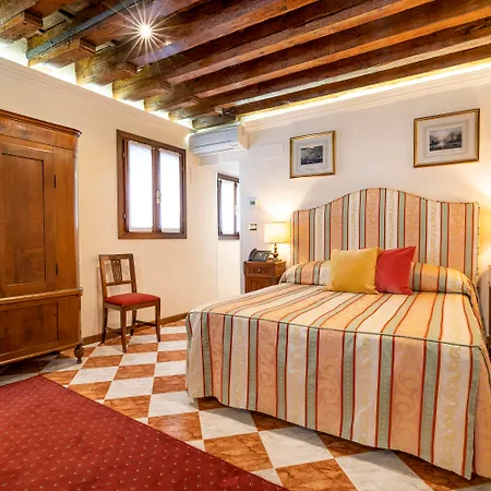 Palazzo Schiavoni Residenza D'epoca & Suite-apartments Penzion Benátky