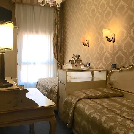 Gorizia A La Valigia Hotel 3*