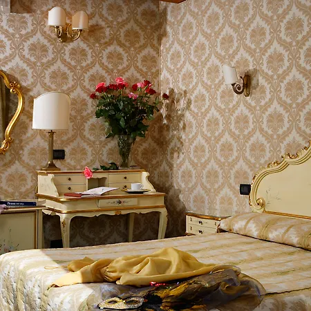 Hotel Gorizia A La Valigia 3*