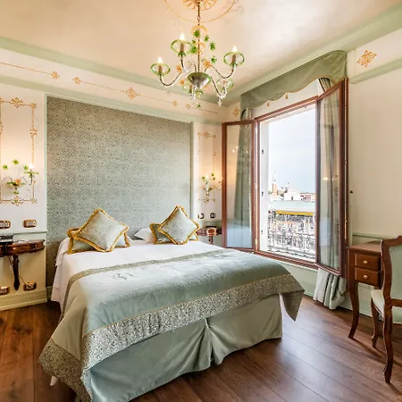 Monaco & Grand Canal Hotel 4*