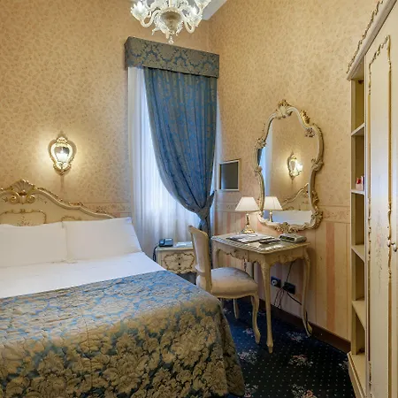 Montecarlo Ξενοδοχείο