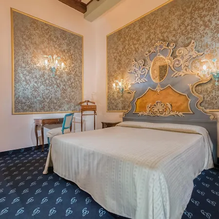 Giorgione Otel Venedik