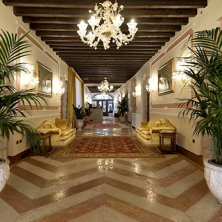Ai Cavalieri Di Hotel 4*