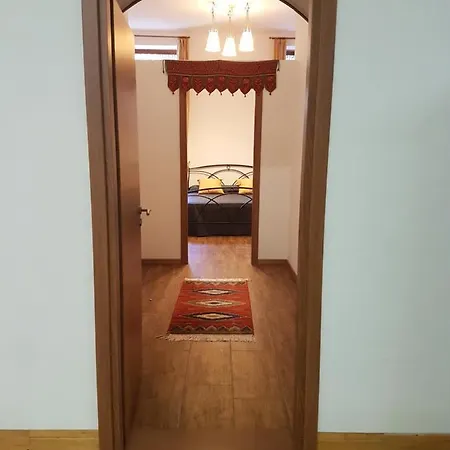 Sarlette Cozy *