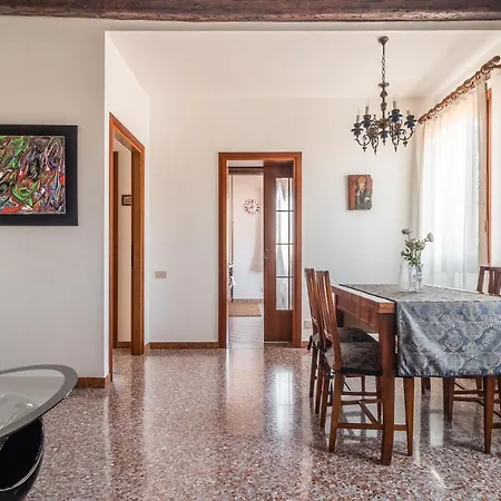 Colombina House Close To The Train Station Apartment *