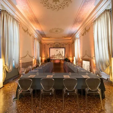 Hotel Monaco & Grand Canal Venise