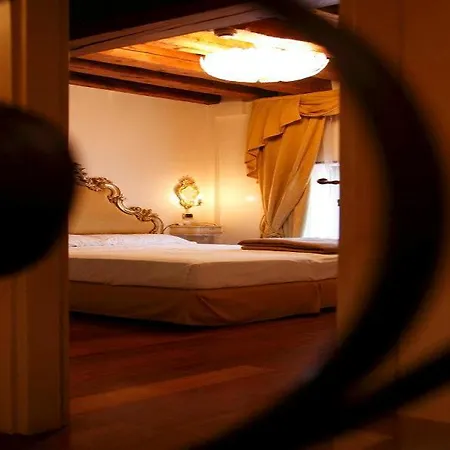 Vecellio Hotel Venice