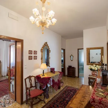Savoia E Jolanda Apartment *