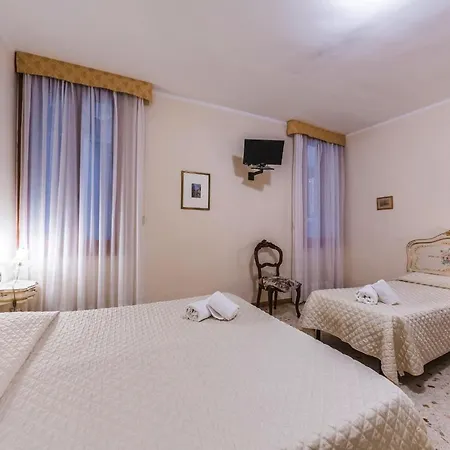 Ca' Leon D'oro 3* Venice