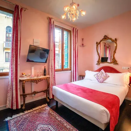 Palazzo San Luca Guest house 3*