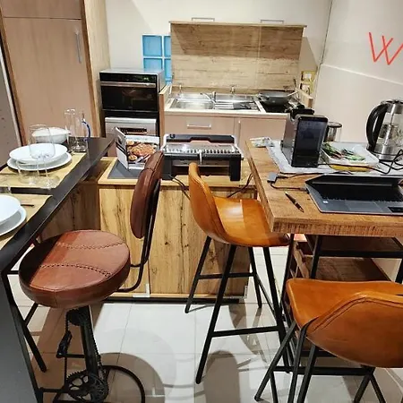 5 Schei De Mona: Venetian-style Concierge Service Apartment Venice