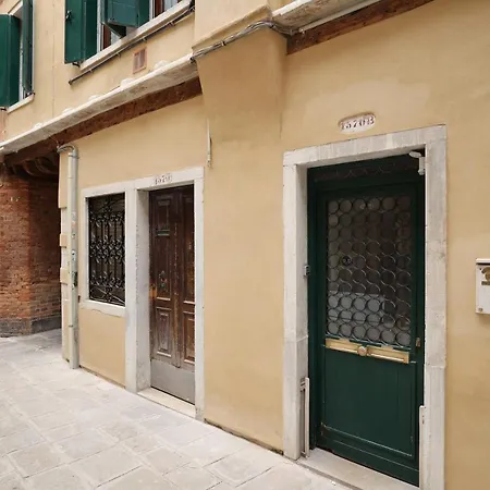 Apartment Heaven San Marco 1 E 2, The Elegant A Stone S Throw From St S Square Venice