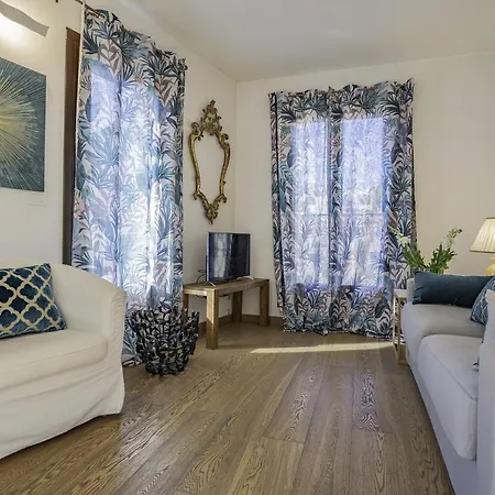 Corte Rossa Terrace Charming Daire *