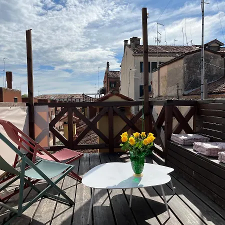 Сasa de vacaciones Palazzo Veneziano Direct At The Canal With Roof Terrace *