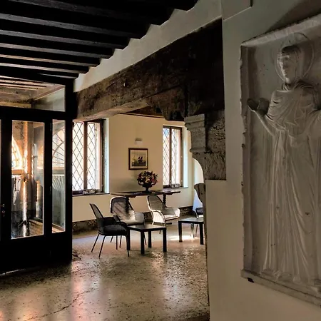 Ca' Foscolo Appart hôtel 2*