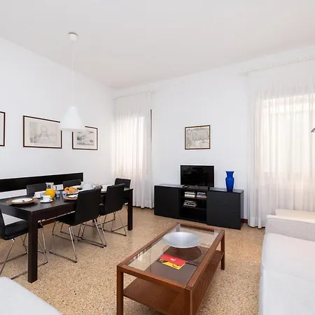 Ca' Foscolo Appart hôtel 2*