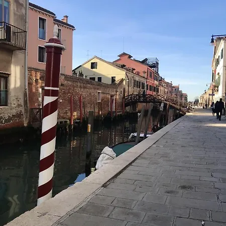 Apartment Cosy In The Heart Of With View 50 M²