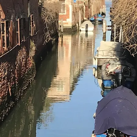 Cosy In The Heart Of With View 50 M² * Venice