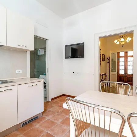 Queen House Apartamento