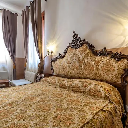 Queen House Apartamento