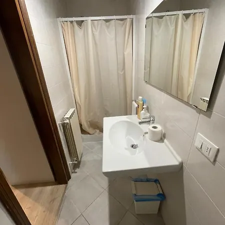 Romantic Enchantment With Private Bathroom Venezia