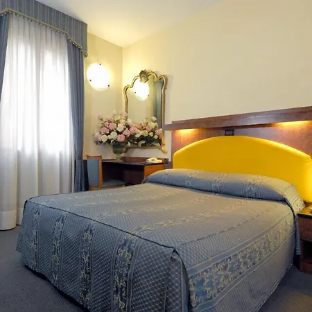 Hotel Atlantide 2*