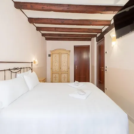 Bed & Breakfast La Locandiera 3*