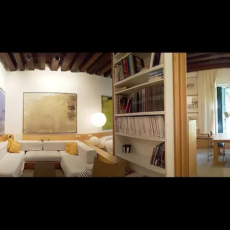 Open Space A Fra Architettura E Pittura, Fra Moderno E Antico * Venezia