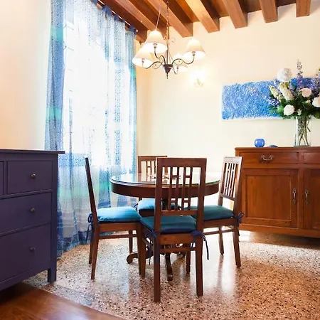 Charm - Close To Rialto And San Marco Apartment *